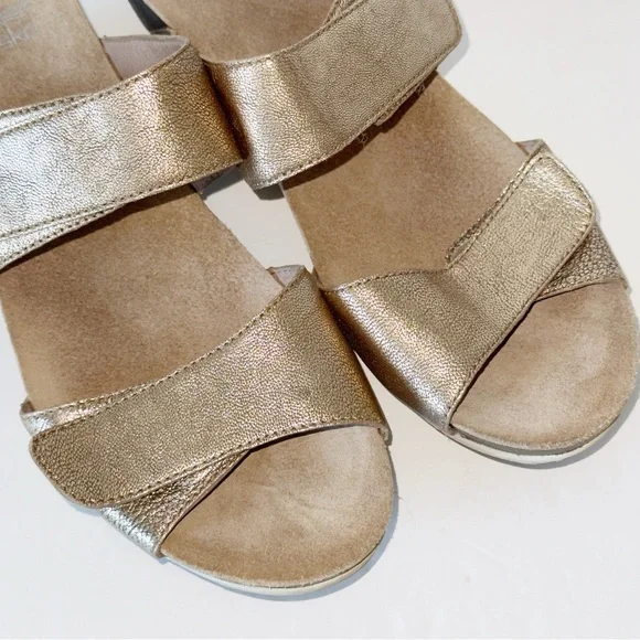DANSKO Vienna Gold Metallic Sz 40/9 Gold Nappa Casual Slide Flip Flop Sandal - Picture 4 of 15